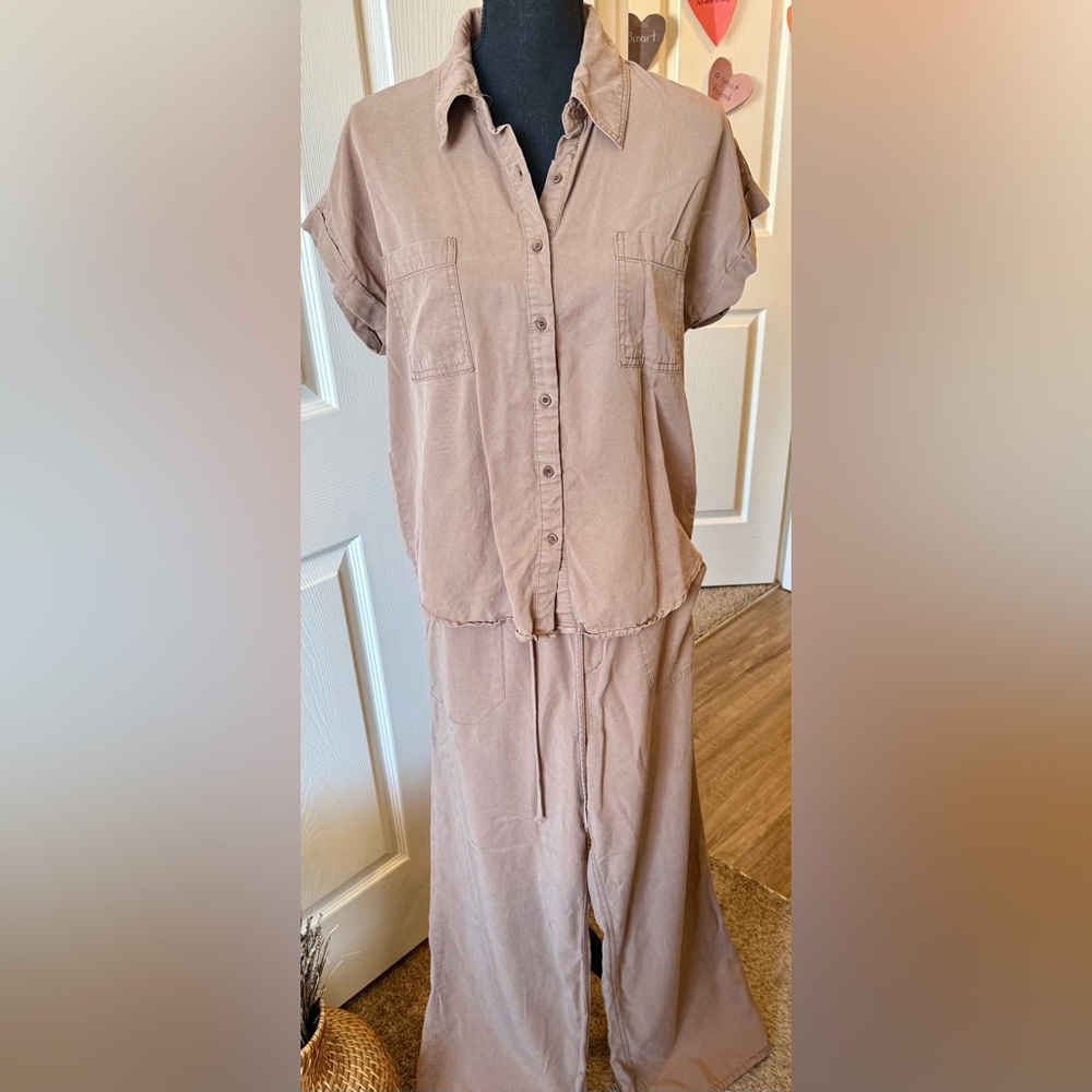 **NWOT** Blu Pepper||Button down top and pant outfit